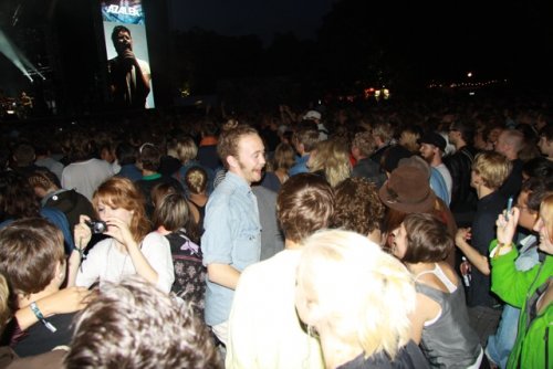 Audience dancing to LCD Soundsystem